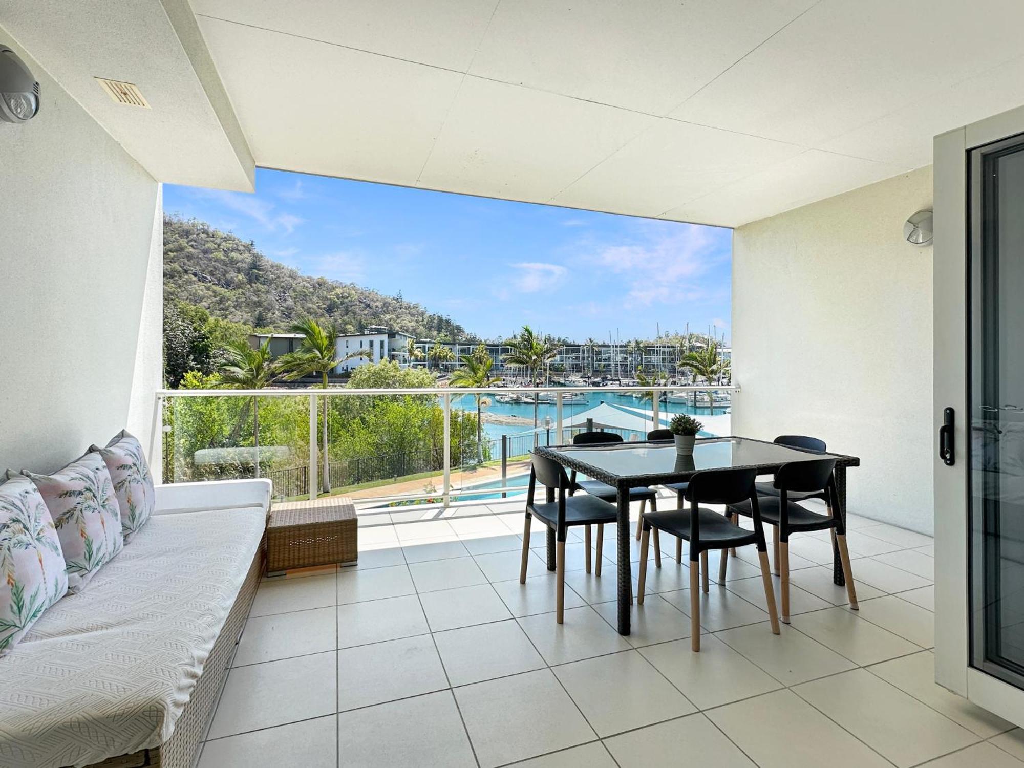 Waterfront 'beachside' Nelly Bay