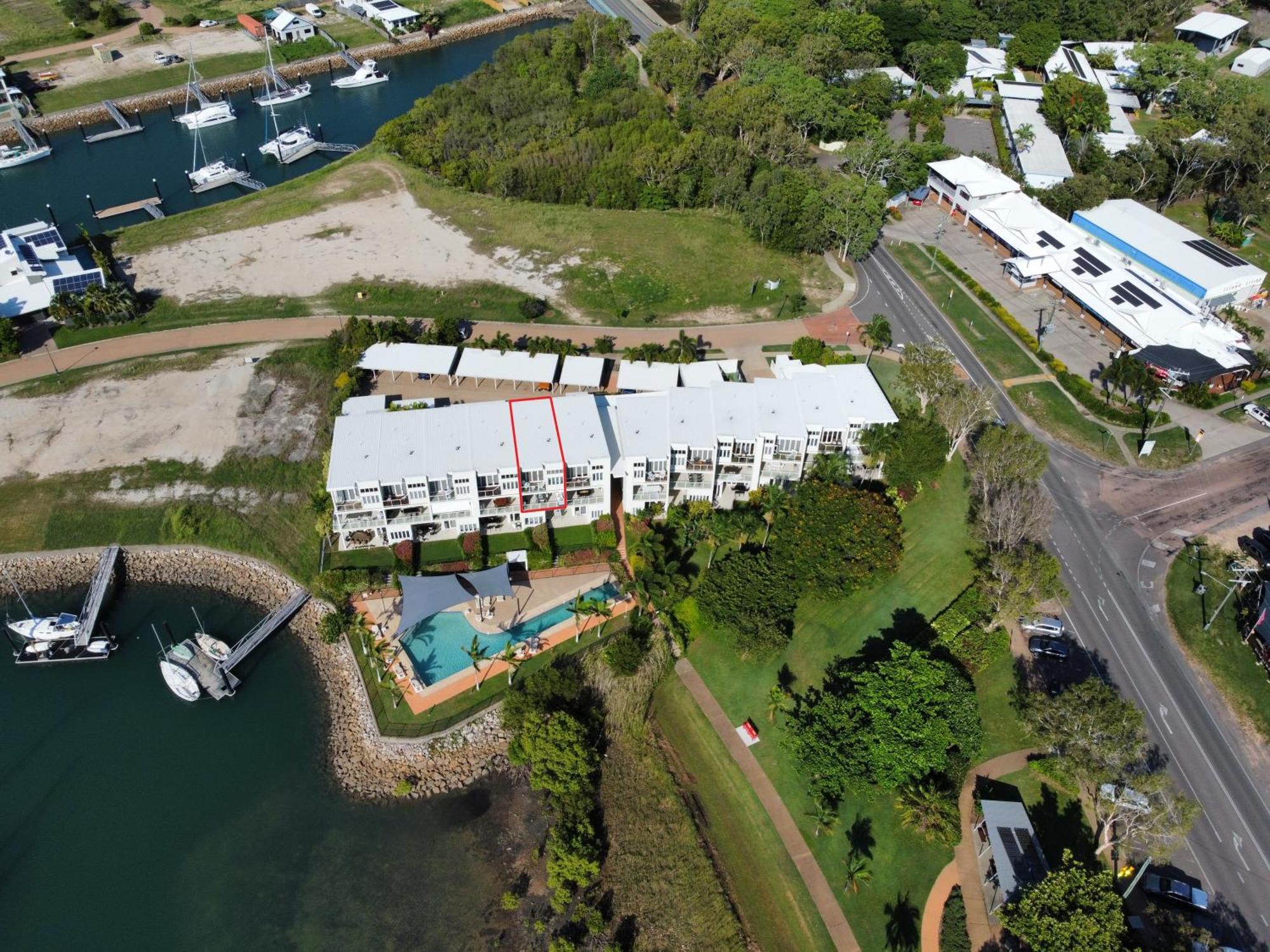 Waterfront 'beachside' Apartment